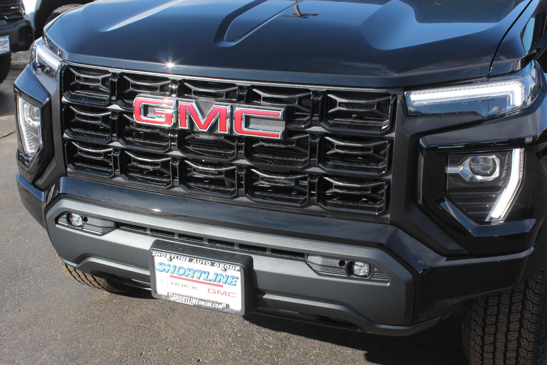 2025 GMC Canyon Vehicle Photo in AURORA, CO 80012-4011