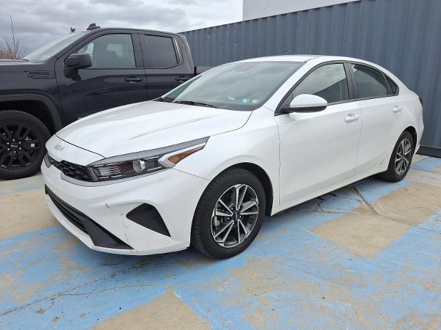 2023 Kia Forte Vehicle Photo in TREVOSE, PA 19053-4984