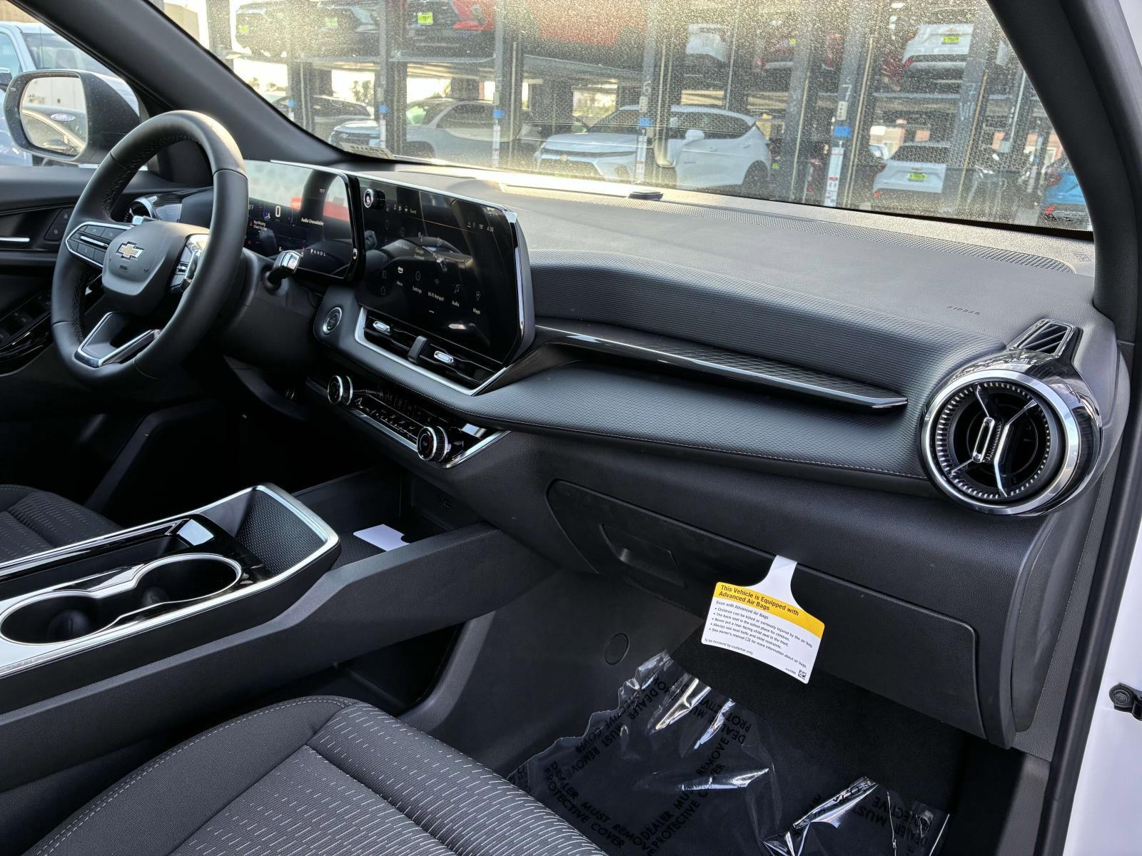 2025 Chevrolet Equinox Vehicle Photo in LOS ANGELES, CA 90007-3794