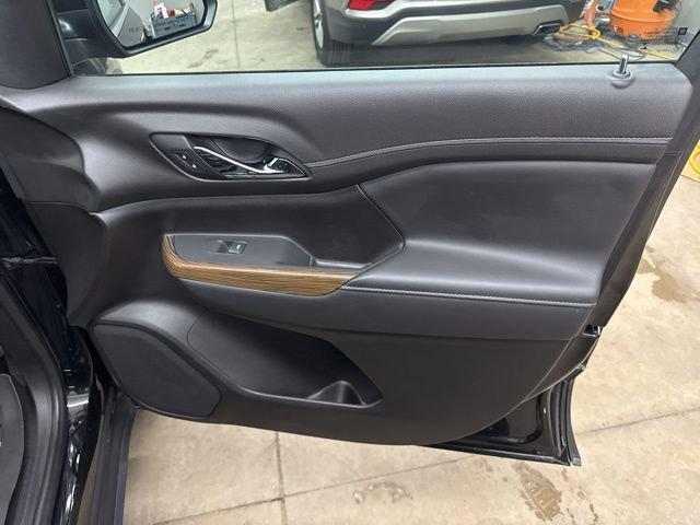 2022 GMC Acadia Vehicle Photo in MEDINA, OH 44256-9631