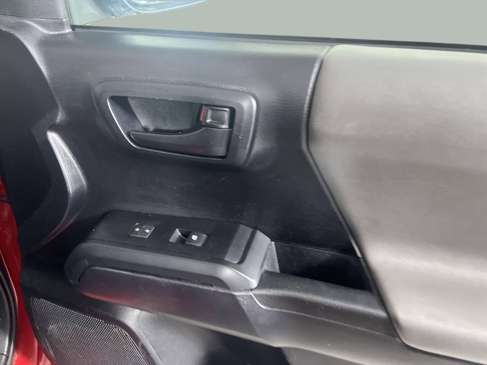 2020 Toyota Tacoma 2WD Vehicle Photo in GEORGETOWN, TX 78626-7508