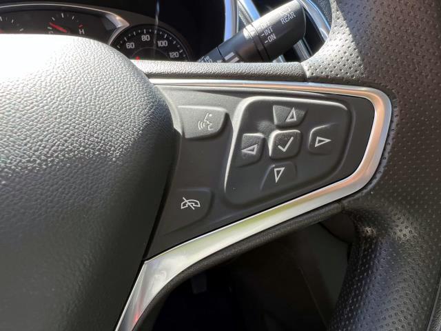 2022 Chevrolet Equinox Vehicle Photo in Roslyn, NY 11576
