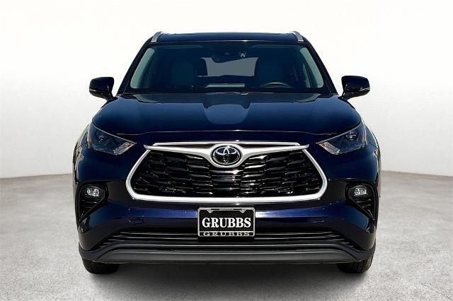 2023 Toyota Highlander Vehicle Photo in Grapevine, TX 76051