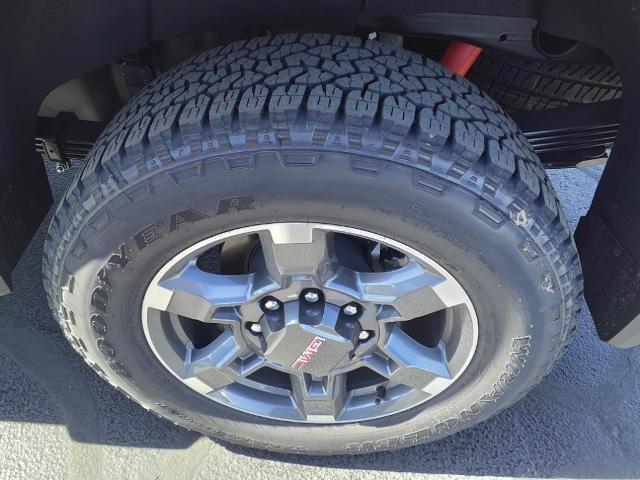 2025 GMC Sierra 2500 HD Vehicle Photo in Denton, TX 76205
