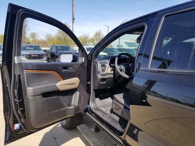 2025 GMC Canyon Vehicle Photo in ELYRIA, OH 44035-6349