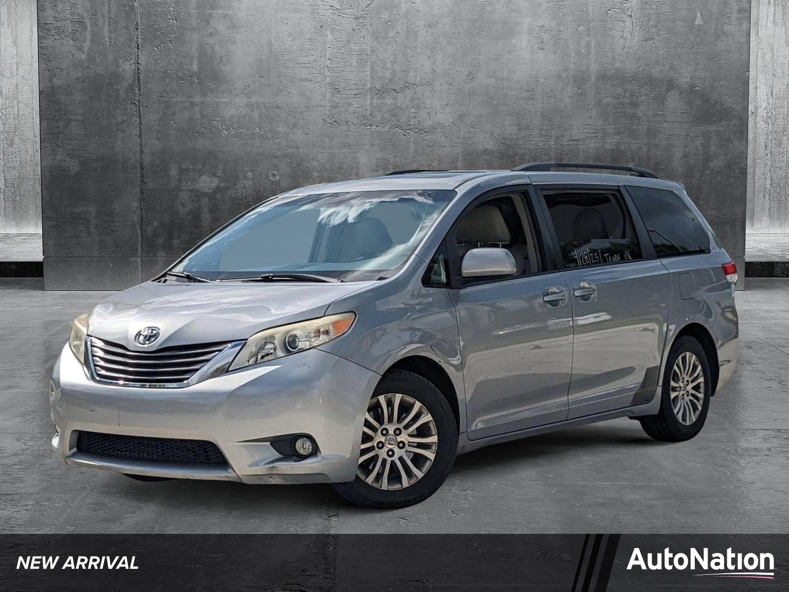 2011 Toyota Sienna Vehicle Photo in Davie, FL 33331
