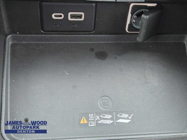 2021 Chevrolet Suburban Vehicle Photo in DENTON, TX 76210-9321