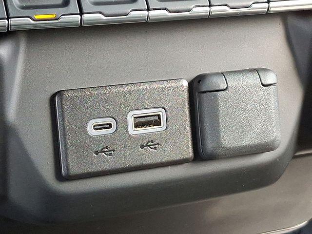2024 Chevrolet Silverado 1500 Vehicle Photo in DANBURY, CT 06810-5034
