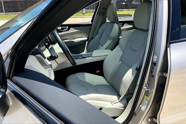 2025 Volvo XC60 Plug-In Hybrid Vehicle Photo in Houston, TX 77007
