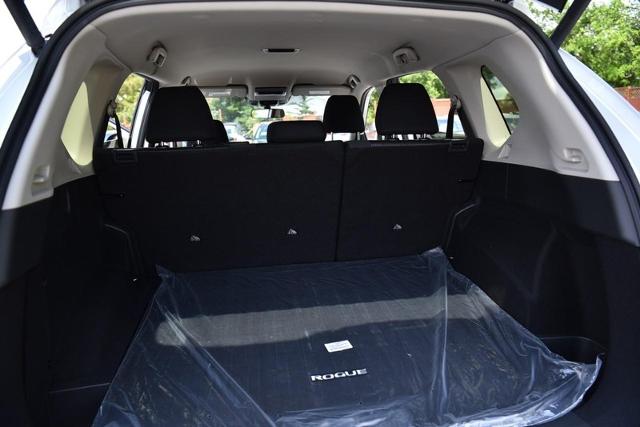 2025 Nissan Rogue Vehicle Photo in Ballwin, MO 63011