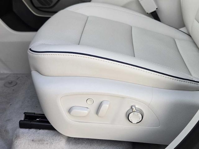 2025 Buick Enclave Vehicle Photo in DALLAS, TX 75209-3016