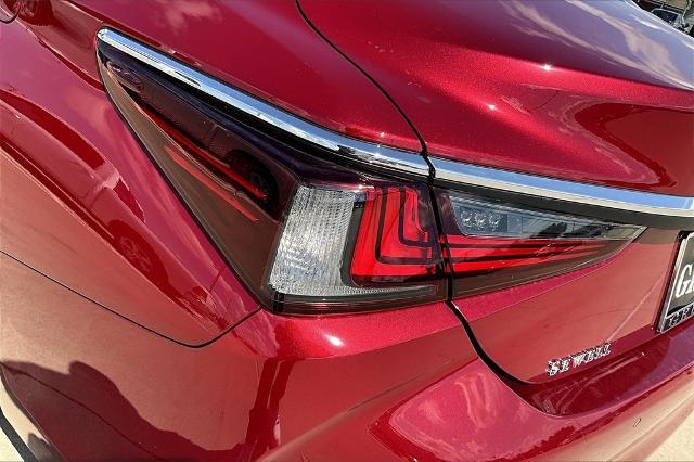 2025 Lexus ES 350 Vehicle Photo in Grapevine, TX 76051