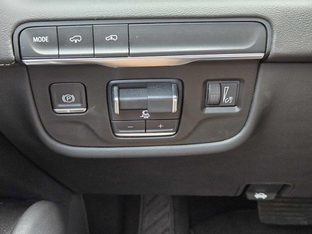 2021 Cadillac Escalade Vehicle Photo in DENTON, TX 76210-9321