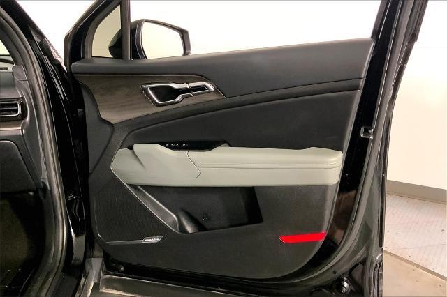 2023 Kia Sportage Vehicle Photo in Lees Summit, MO 64086