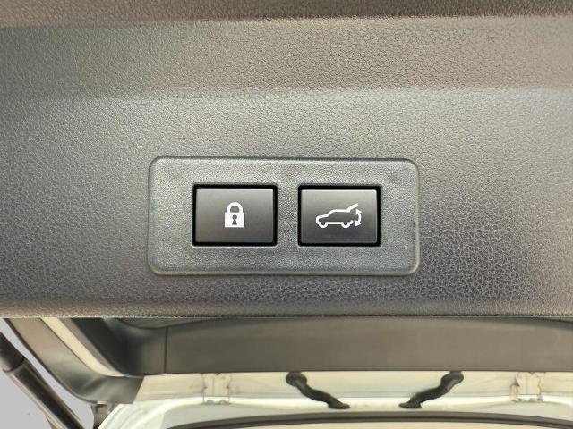 2022 Subaru Ascent Vehicle Photo in Appleton, WI 54914