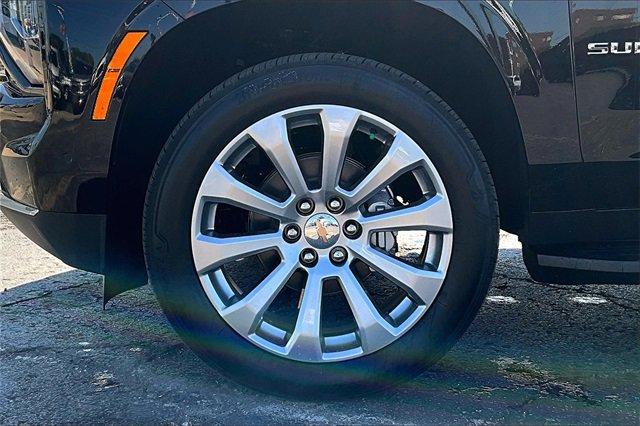 2025 Chevrolet Suburban Vehicle Photo in TOPEKA, KS 66609-0000
