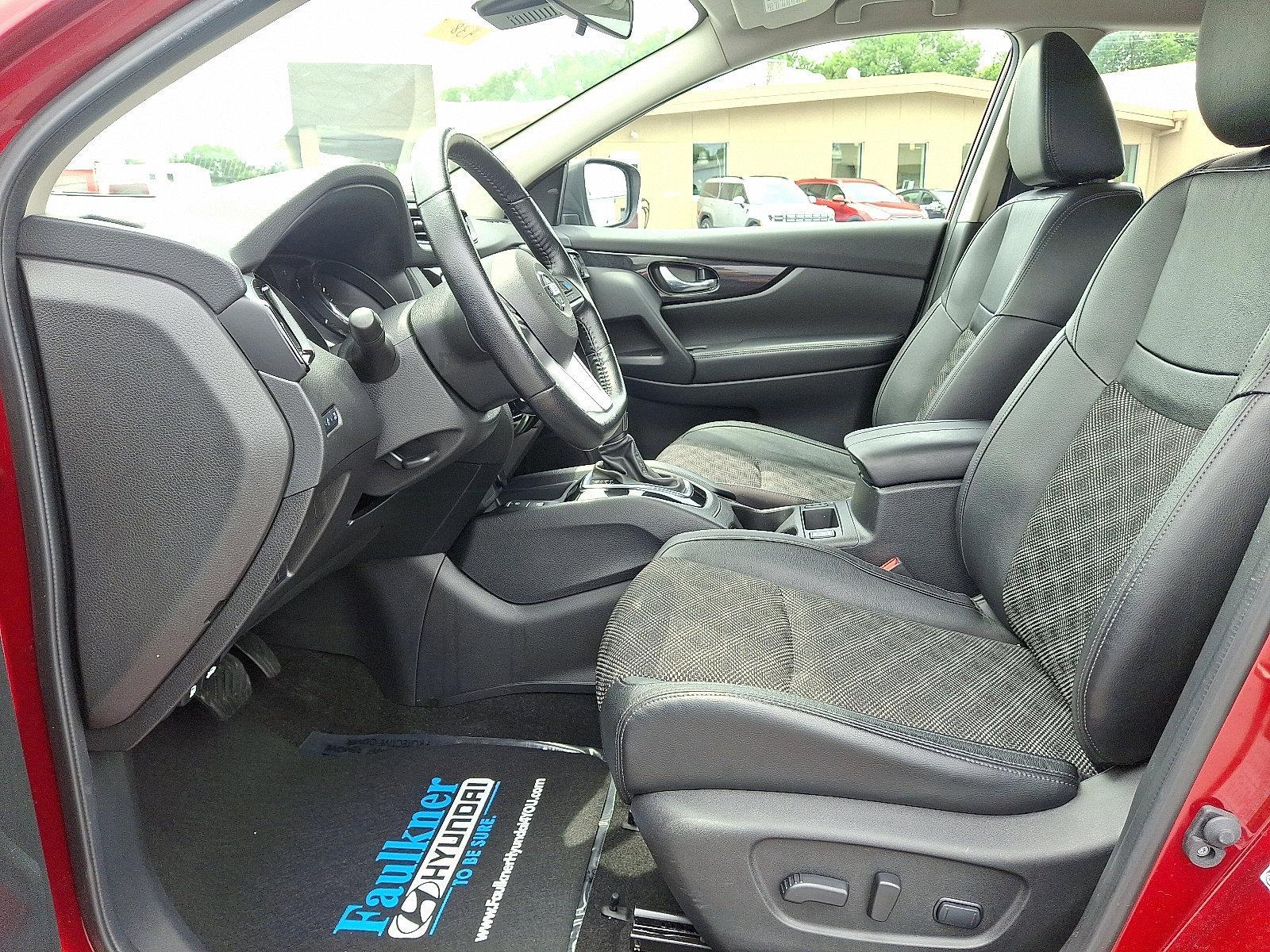 2021 Nissan Rogue Sport Vehicle Photo in Harrisburg, PA 17111