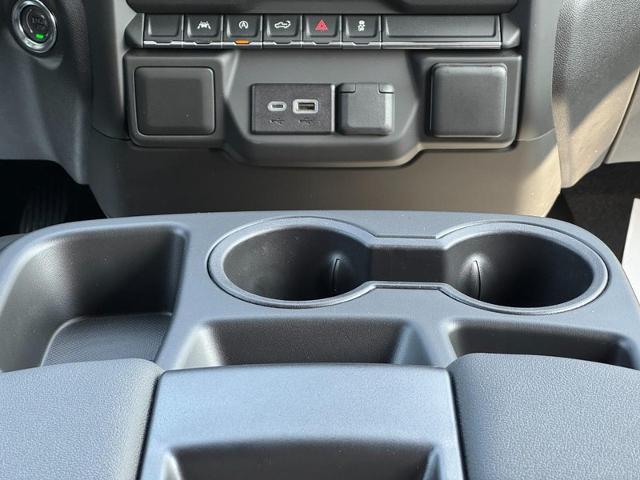 2025 Chevrolet Silverado 1500 Vehicle Photo in COLUMBIA, MO 65203-3903