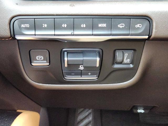 2021 Cadillac Escalade ESV Vehicle Photo in DENTON, TX 76210-9321