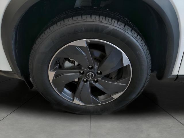 2024 Nissan Rogue Vehicle Photo in Green Bay, WI 54304