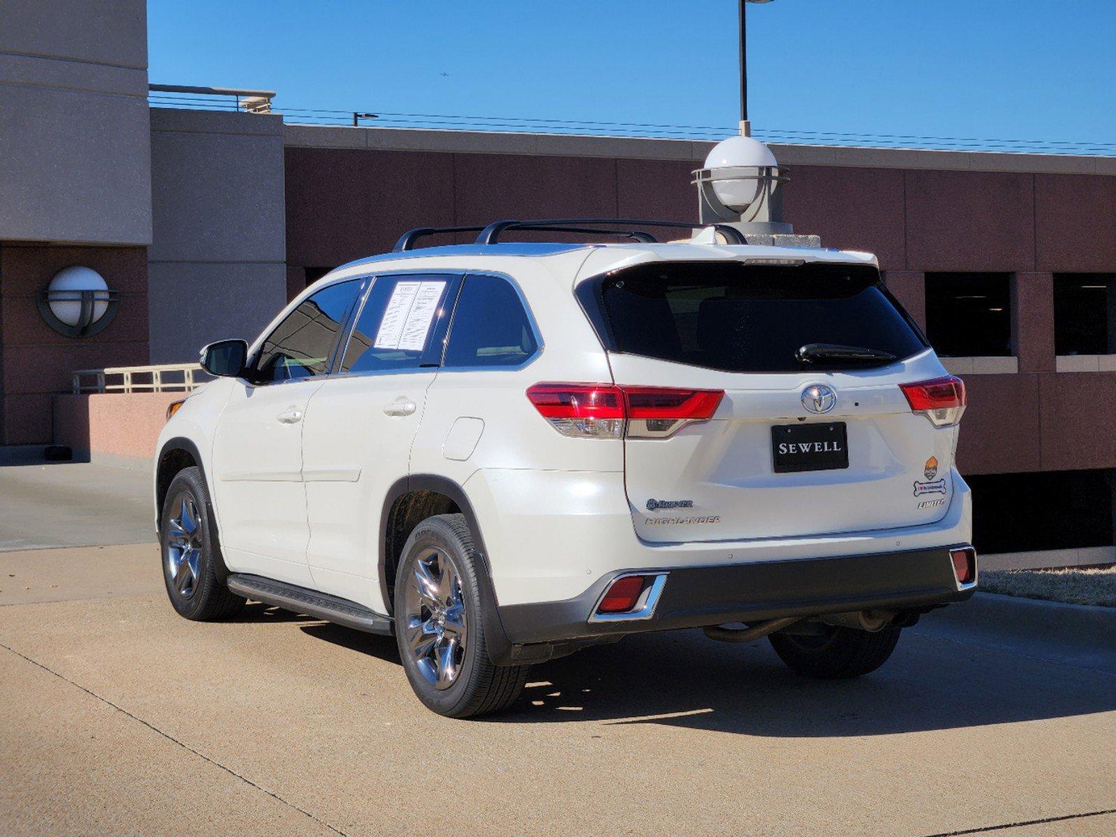 2019 Toyota Highlander Vehicle Photo in PLANO, TX 75024