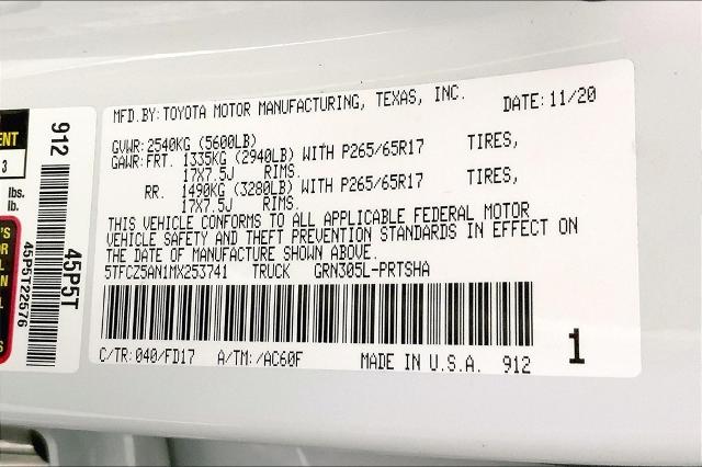 2021 Toyota Tacoma 4WD Vehicle Photo in Kansas City, MO 64114