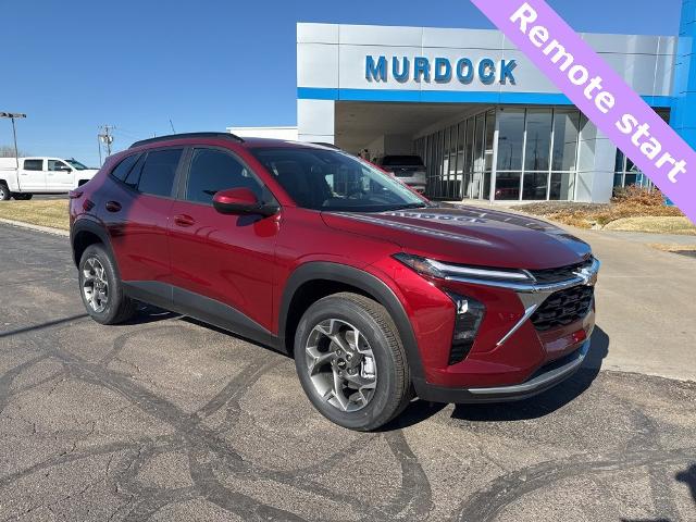 2025 Chevrolet Trax Vehicle Photo in MANHATTAN, KS 66502-5036