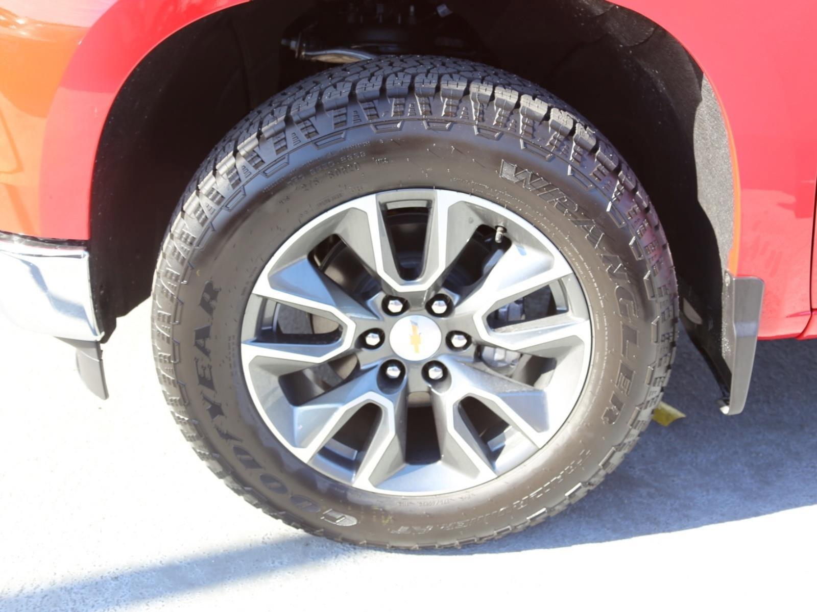 2025 Chevrolet Silverado 1500 Vehicle Photo in LOS ANGELES, CA 90007-3794