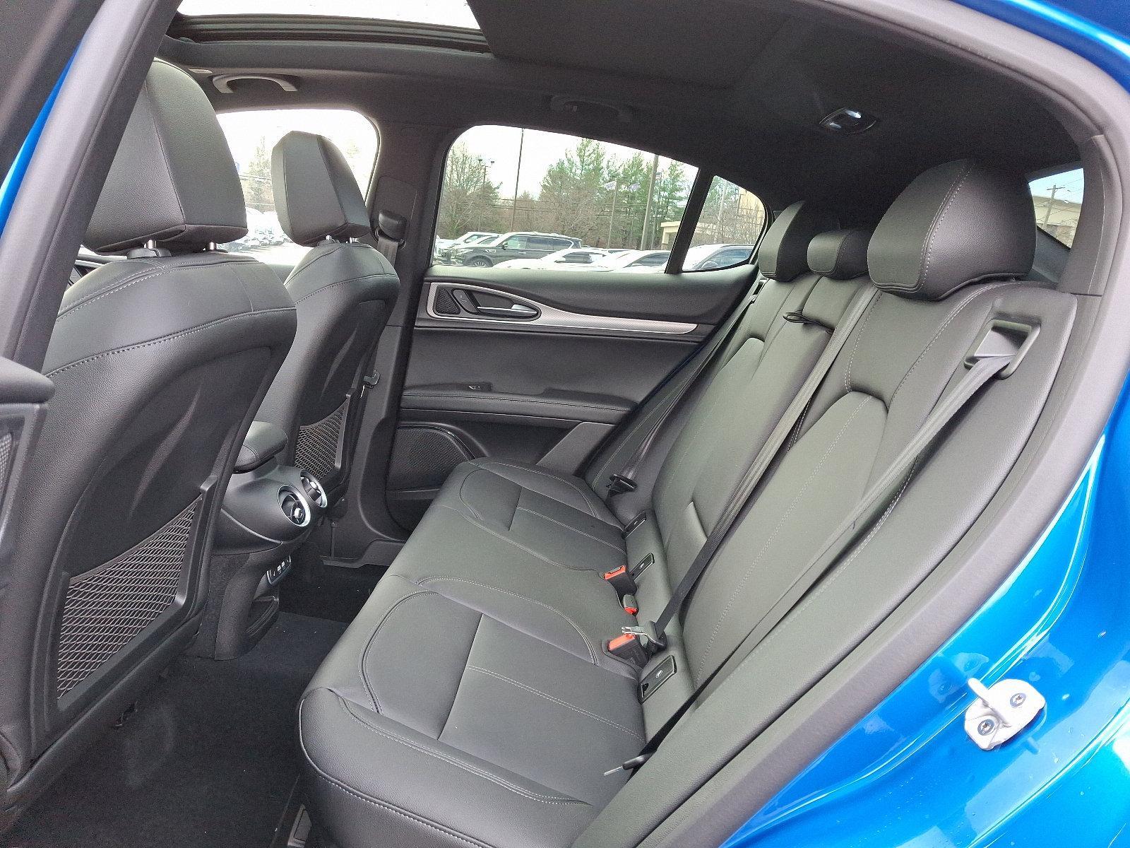 2025 Alfa Romeo Stelvio Vehicle Photo in Willow Grove, PA 19090