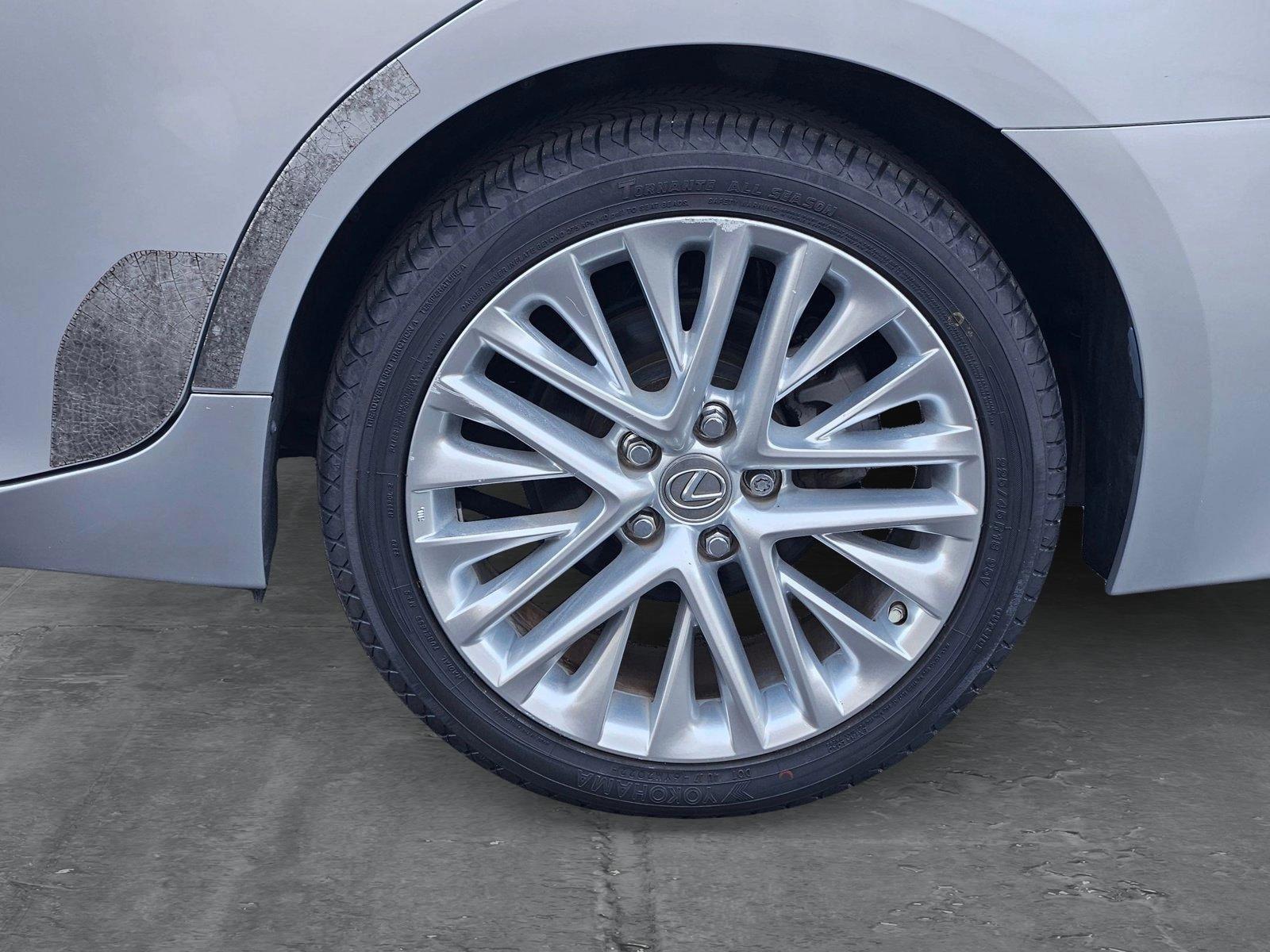 2013 Lexus ES 350 Vehicle Photo in Clearwater, FL 33764