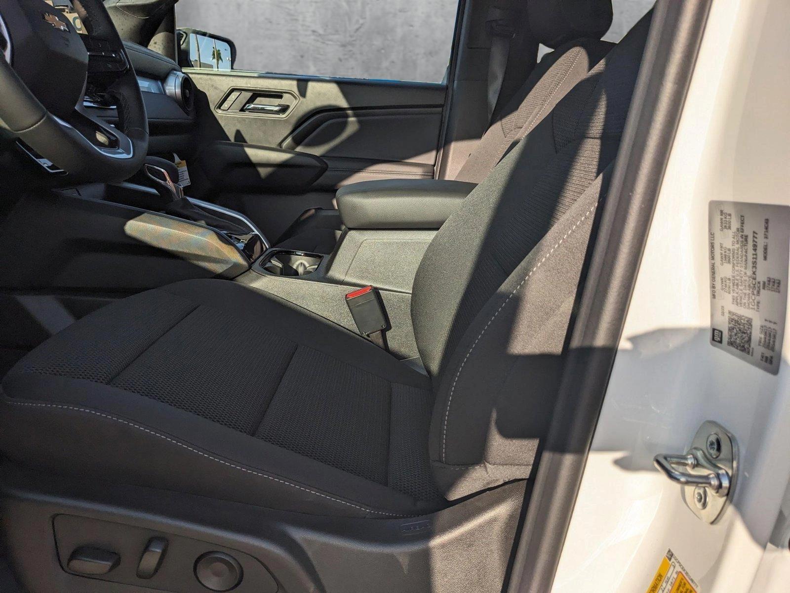 2025 Chevrolet Colorado Vehicle Photo in MIAMI, FL 33172-3015