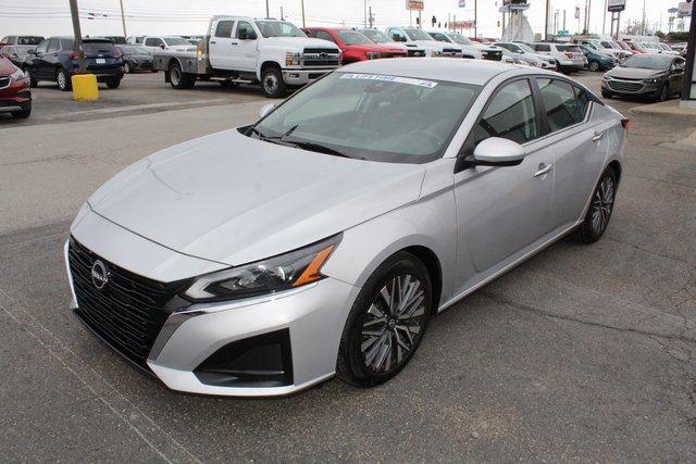 2023 Nissan Altima Vehicle Photo in SAINT CLAIRSVILLE, OH 43950-8512