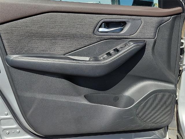 2023 Nissan Rogue Vehicle Photo in EASTLAND, TX 76448-3020