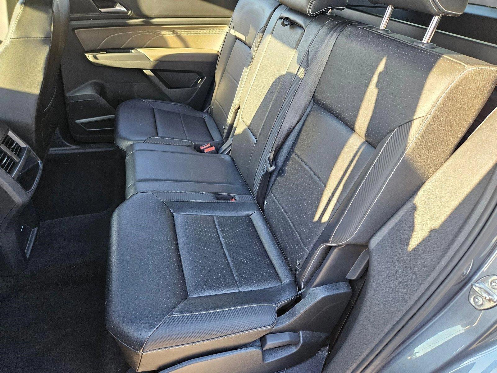 2022 Volkswagen Atlas Cross Sport Vehicle Photo in Pembroke Pines , FL 33027