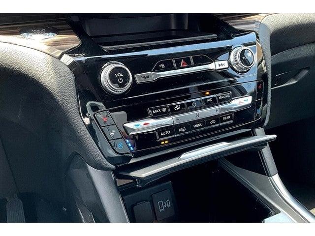 2024 Ford Explorer Vehicle Photo in San Antonio, TX 78230