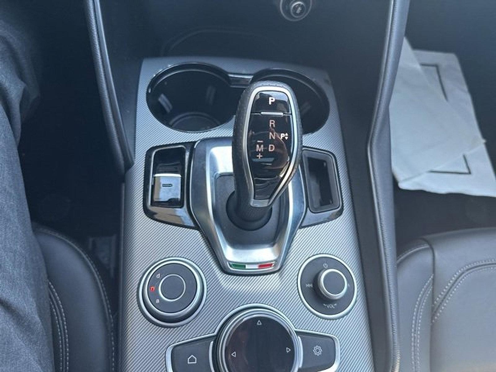 2024 Alfa Romeo Giulia Vehicle Photo in Willow Grove, PA 19090