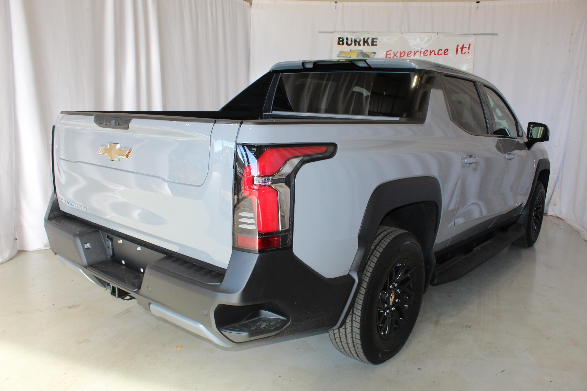 2025 Chevrolet Silverado EV Vehicle Photo in NORTHAMPTON, MA 01060-1120