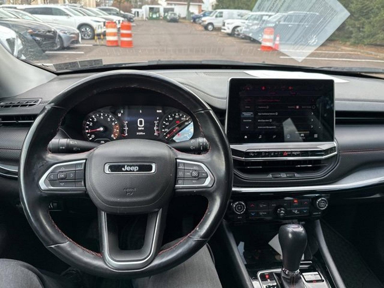 2022 Jeep Compass Vehicle Photo in Willow Grove, PA 19090