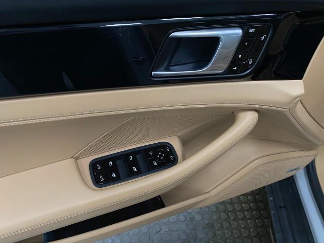 2018 Porsche Panamera Vehicle Photo in Appleton, WI 54913