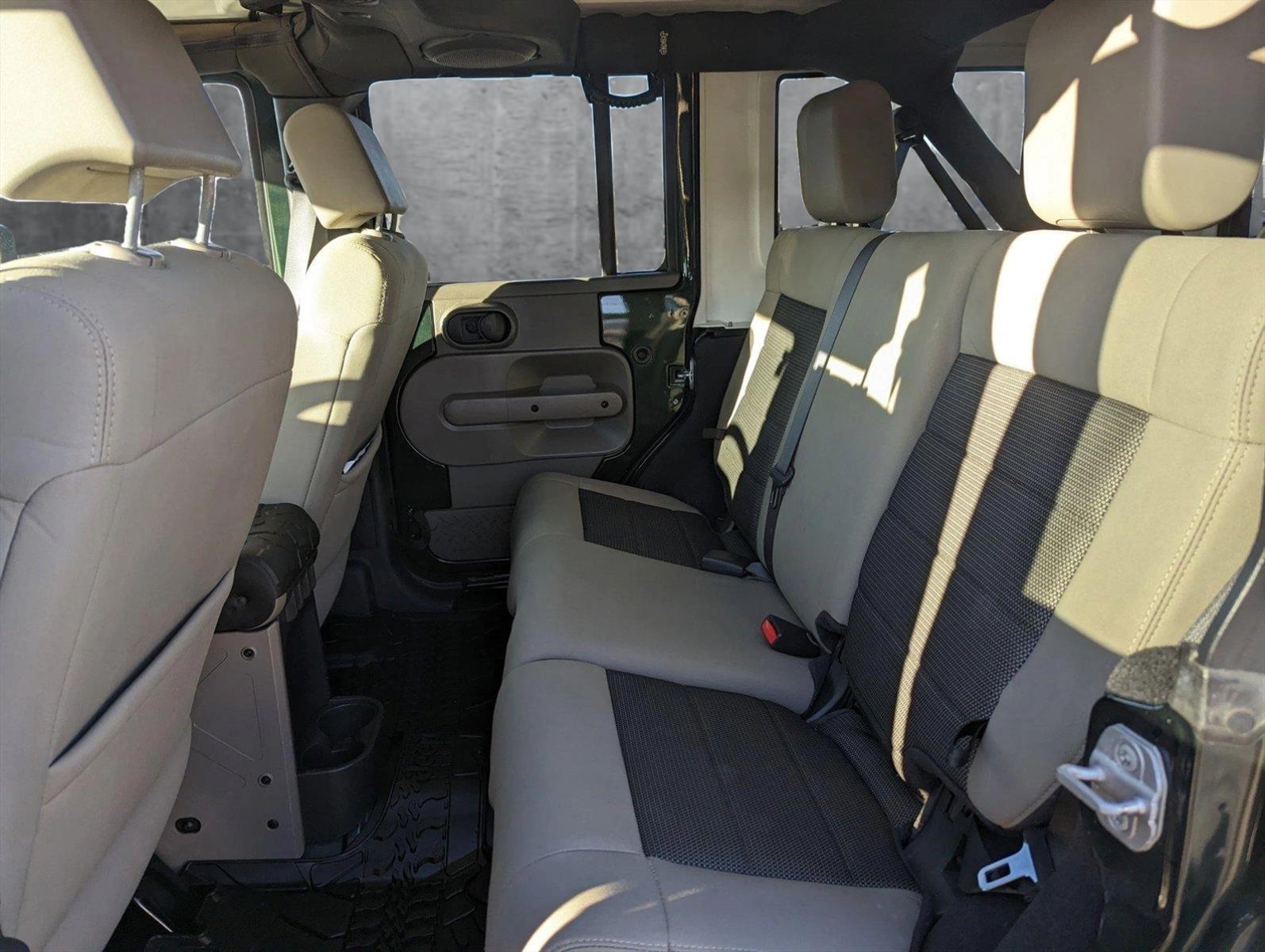 2010 Jeep Wrangler Unlimited Vehicle Photo in Spokane Valley, WA 99212