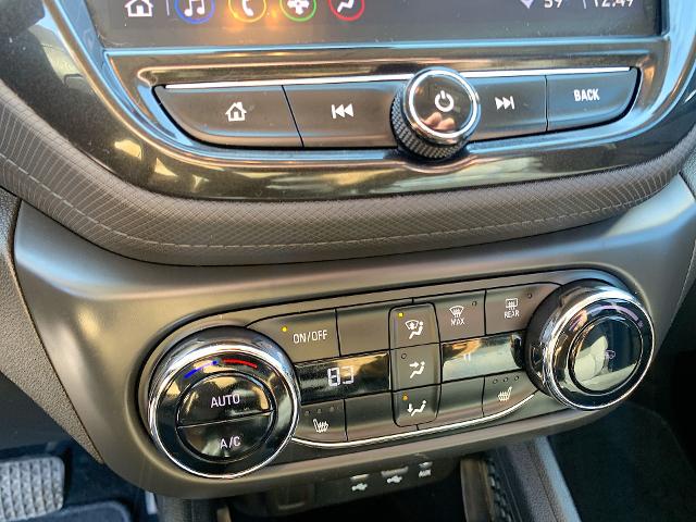 2022 Chevrolet Trailblazer Vehicle Photo in MOON TOWNSHIP, PA 15108-2571