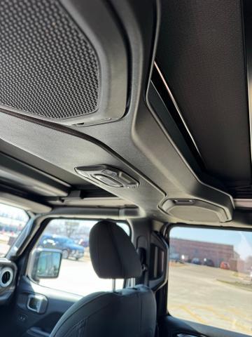 2019 Jeep Wrangler Unlimited Vehicle Photo in Peoria, IL 61615