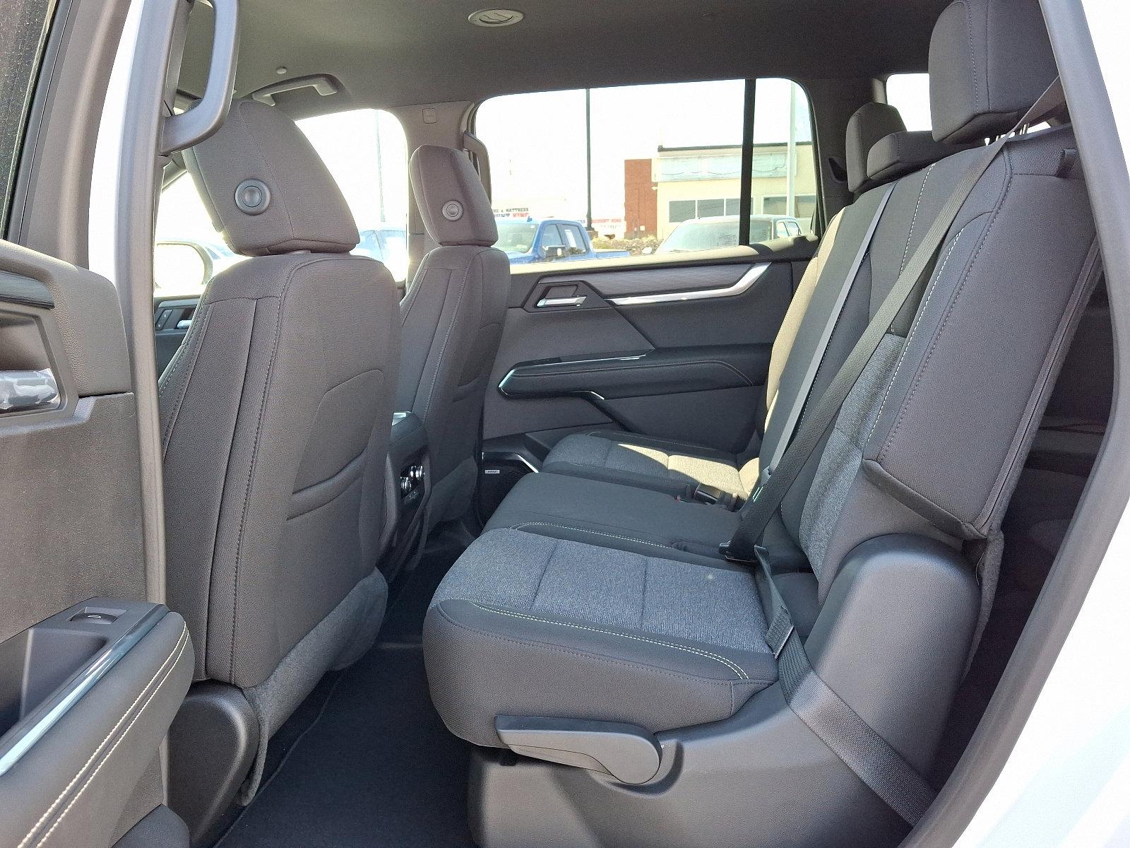 2025 GMC Acadia Vehicle Photo in HARRISBURG, PA 17111-1033