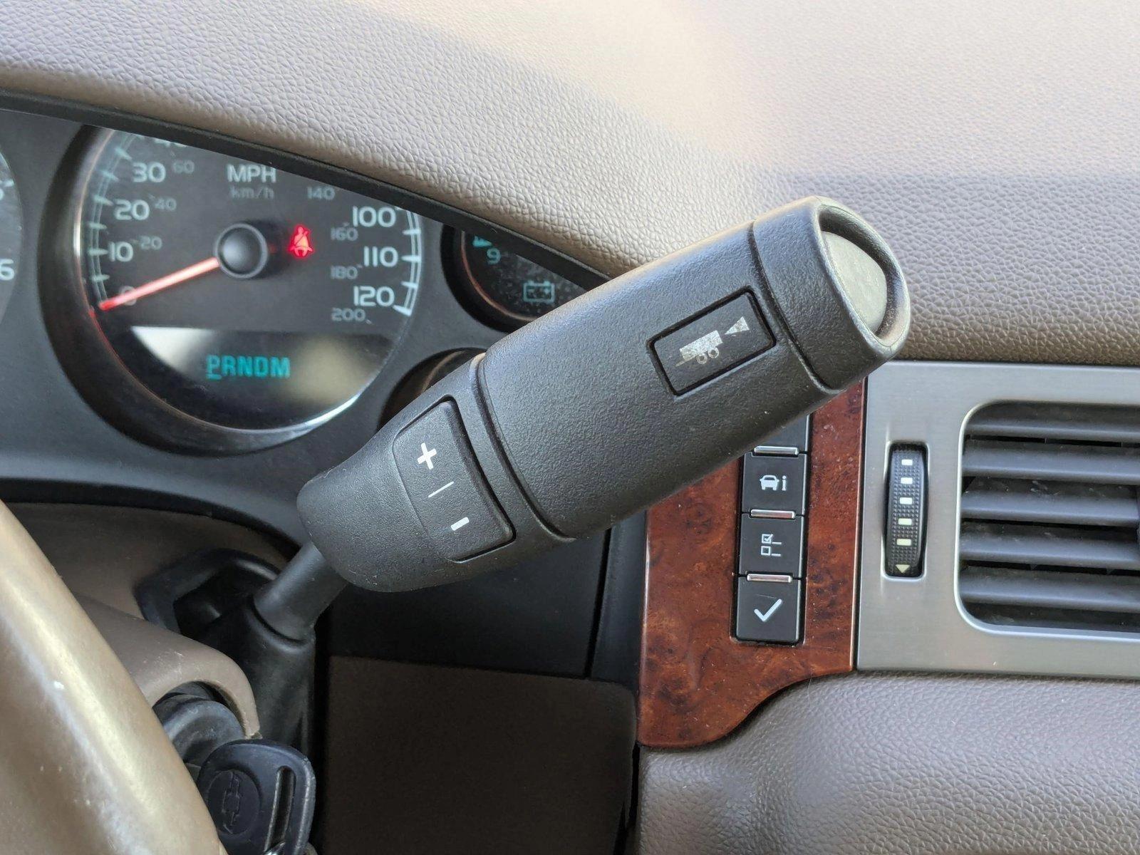2010 Chevrolet Suburban Vehicle Photo in Spokane Valley, WA 99212
