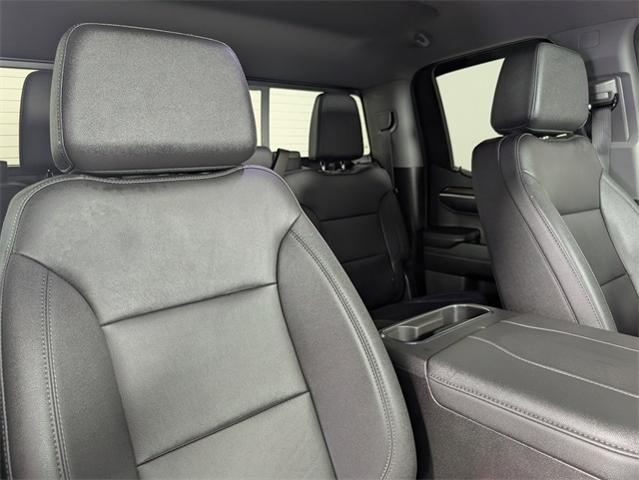 2023 Chevrolet Silverado 1500 Vehicle Photo in ENGLEWOOD, CO 80113-6708