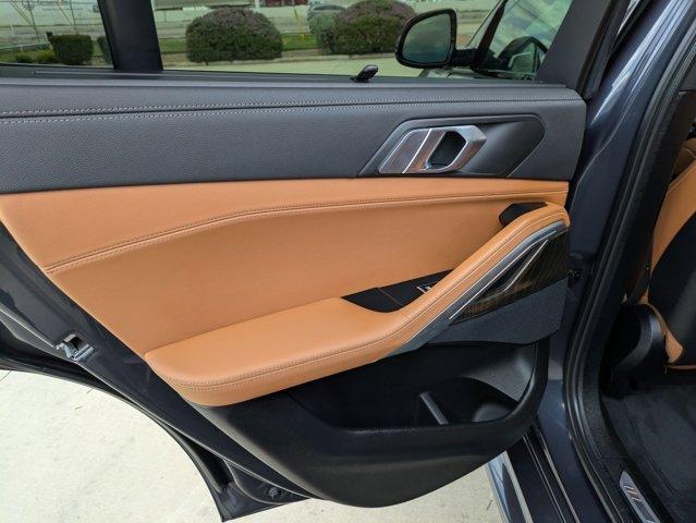 2022 BMW X6 xDrive40i Vehicle Photo in SELMA, TX 78154-1459