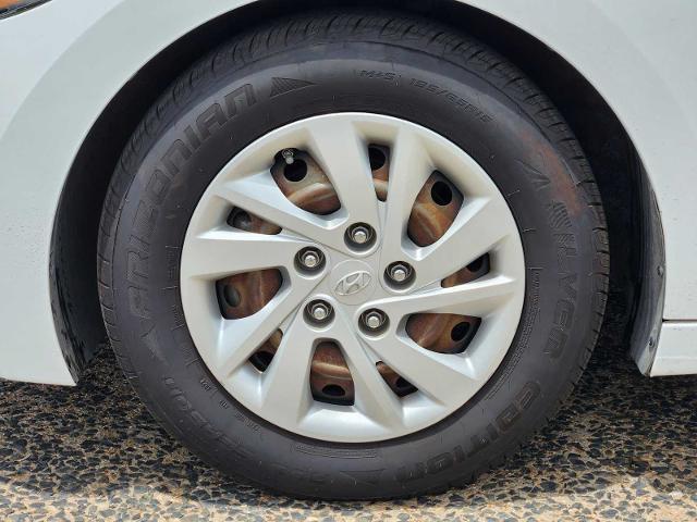 2017 Hyundai ELANTRA Vehicle Photo in FORT WORTH, TX 76132