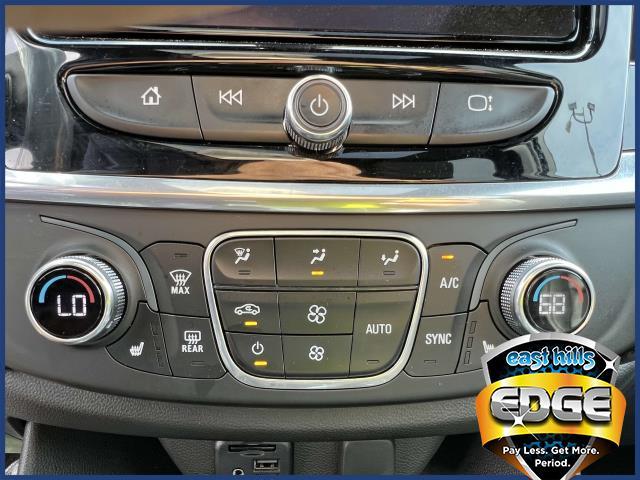2022 Chevrolet Traverse Vehicle Photo in Roslyn, NY 11576