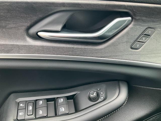 2025 Jeep Grand Cherokee Vehicle Photo in Kaukauna, WI 54130