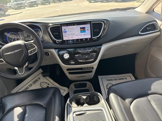 2023 Chrysler Pacifica Vehicle Photo in Winslow, AZ 86047-2439